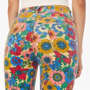 MOTHER High Waisted Weekender Skimp Corduroy in Track and Flower Fields SZ 27